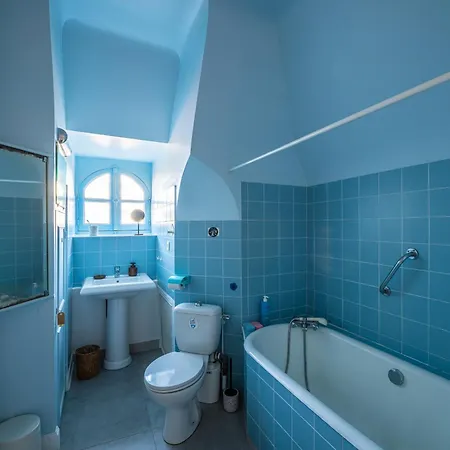 L Imperial - Bed And Views Біарріц